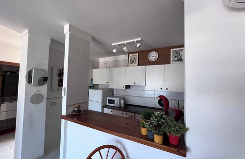 Almadraba-Canyelles Appartement | Bel appartement avec vue sur la mer et piscine AV-47