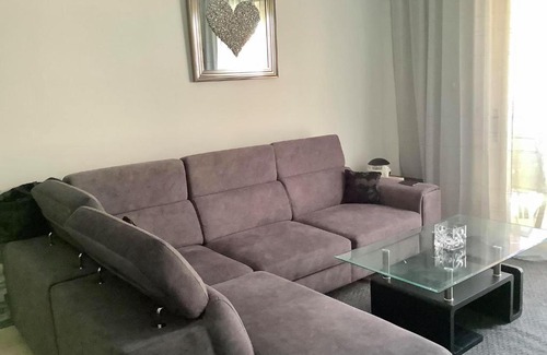 Paphos Appartement | Nice Freshly Renovated Sea-View Apartment