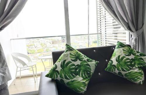 Taman Century Appartement | Nice Holiday Space at KSL D'Esplanade Residence, Johor Bahru with TV Box 1109