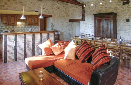 Saint-Meard-de-Gurcon Maison | Nice home in Saint-Méard-de-Gurçon