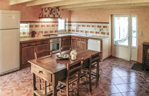 Saint-Meard-de-Gurcon Maison | Nice home in Saint-Méard-de-Gurçon