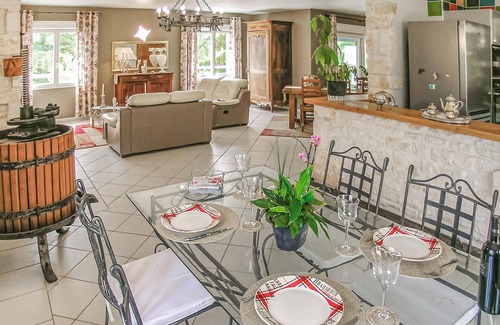 Savignac-les-Eglises Maison | Nice home in Savignac les Eglises