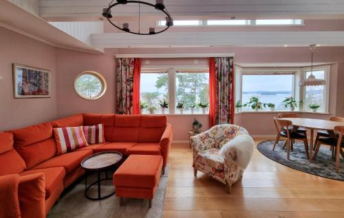 Alingsas Maison | Nice Home In Alingsås With Lake View