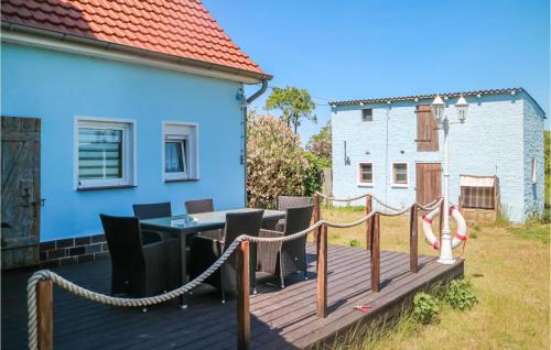 Alt Bukow Maison | Nice Home In Alt Bukow With Kitchen