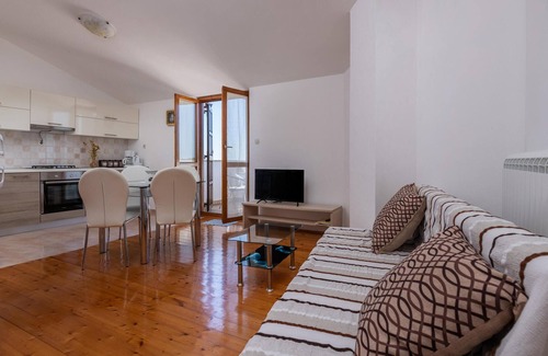 Orihi Maison | Superbe maison à Barban avec WiFi