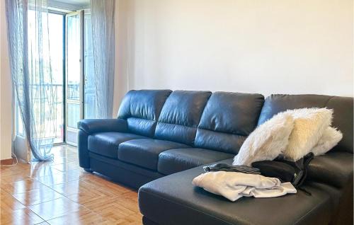 Bellante Maison | Nice Home In Bellante With Kitchen
