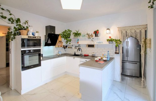 Cleon-d'Andran Maison | Nice home in Cléon d' Andran