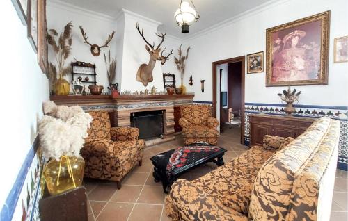 El Rocio Maison | Nice Home In El Rocio Almonte