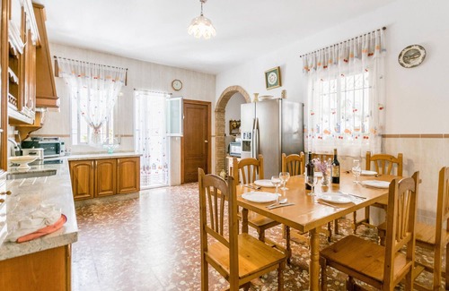 Fuente-Tojar Maison | Belle maison à Fuente Tojar avec WiFi