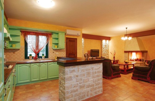 Gajana Maison | Superbe maison de 5 chambres à Golubovo