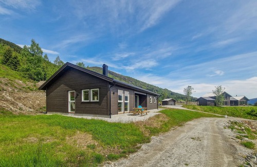 Luster Maison | Nice home in Hafslo with WiFi