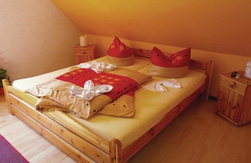 Satow Maison | Nice home in Hanstorf with 5 Bedrooms and WiFi