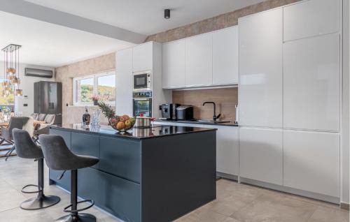 Kapelica Maison | Nice Home In Labin With Sauna