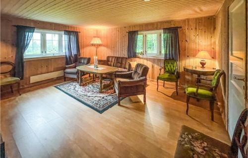 Gran Maison | Nice Home In Sagstua With Lake View