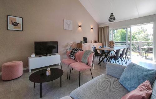 Somme-Leuze Maison | Nice Home In Somme-Leuze With Wifi