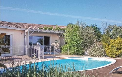 La Roche-Chalais Maison | Nice Home In St-Michel-L'eclusele-