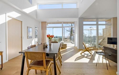 Svaneke Maison | Nice Home In Svaneke With Wifi