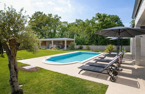 Jursici Maison | Nice home in Svetvincenat
