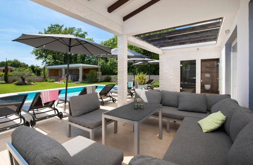 Jursici Maison | Nice home in Svetvincenat