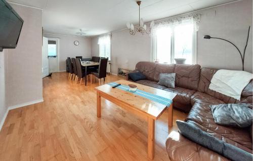 Hylte Maison | Nice Home In Torup With Wifi