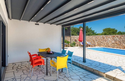 Drnis Maison | Belle maison à Trbounje avec WiFi