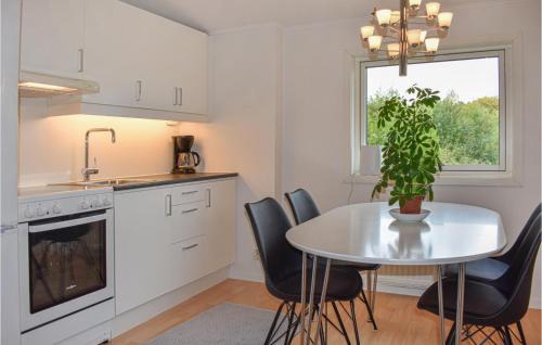 Tyringe Maison | Nice Home In Tyringe With Lake View
