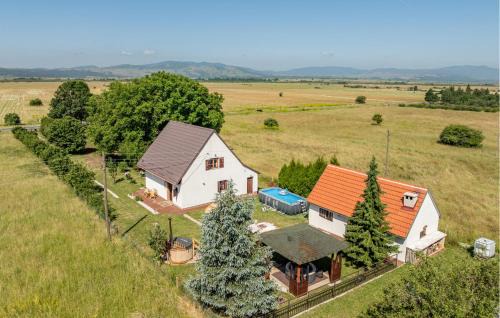 Udbina Maison | Nice Home In Udbina With House A Panoramic View