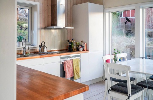 Vato Maison | Belle maison à Väto avec vue sur la mer