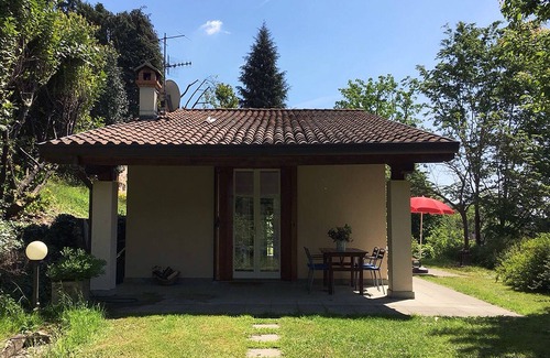 Pettenasco Maison | Belle maison, grand jardin, sur le lac d'Orta, les enfants u. Animaux acceptés