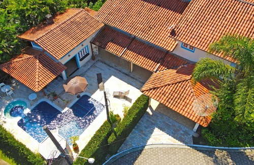 Praia do Pauba Maison | Belle maison dans Condo - Sao Vicente - 5 chambres avec 4 suites