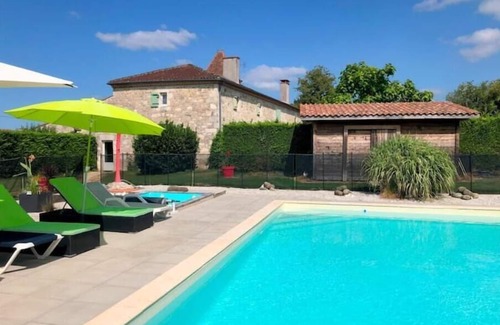 Bourran Maison | Gîte Mara des Bois - Pigeonnier de Saint-Vincent. Jardin, piscine, terrasse
