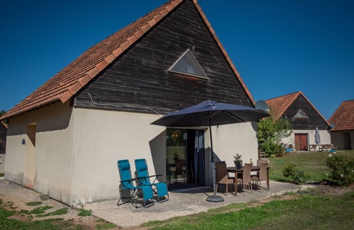 Lacapelle-Marival Maison | Maison dans un parc de vacances avec piscine