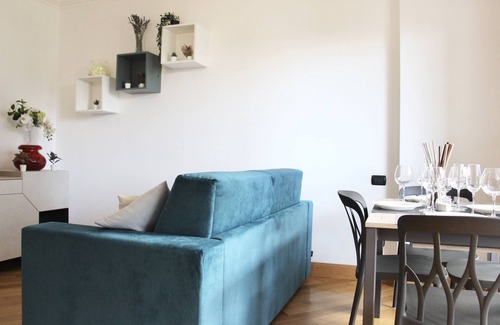 Torrino Appartement | Nice house with private garage [E.U.R.].