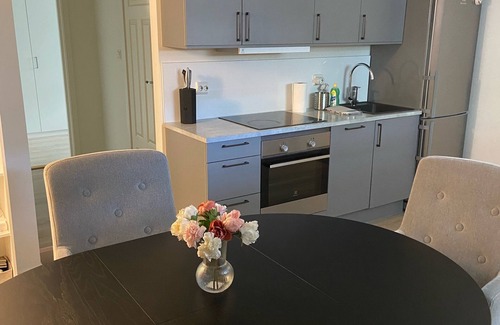 Lund Appartement | Nice, modern 3-bedroom apartment close to beach and city centre