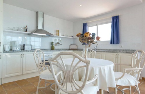 Santa Eulalia del Rio Appartement | Bel appartement moderne avec piscine