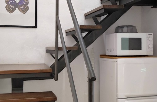 Nou Barris Appartement | Nice one-bedroom duplex.