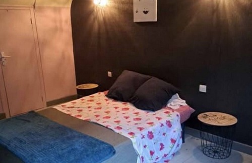 Squiffiec Lit Et Petit-Déjeuner | Nice room in a family home