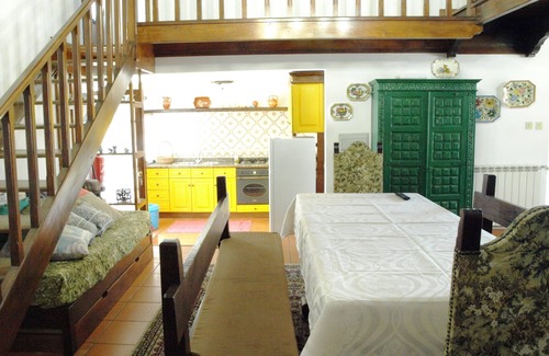 Rates Cottage | Belle maison V3 rustique avec piscine dans un endroit très calme et réconfortant