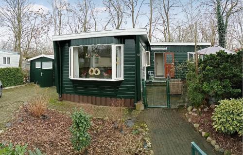 Reutum Autre | Nice StaCaravan In Reutum With Wifi