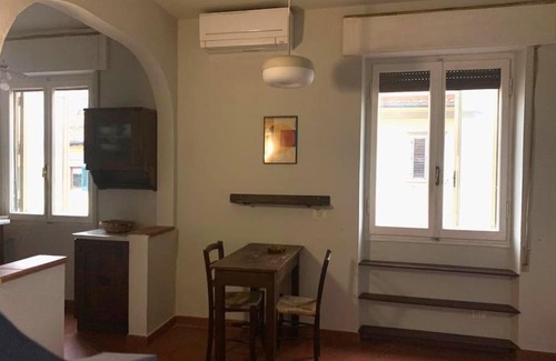 Isolotto Appartement | Nice Studio Outside ZTL