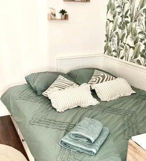 Levallois-Perret Appartement | Nice studio with a terrace