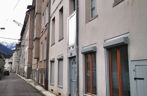 Bagneres-de-Luchon Appartement | Beau T3 centre de LUCHON 2 chambres - Idéal famille - tarif spécial cures