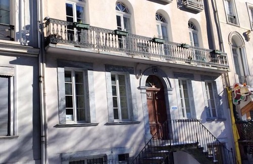 Bagneres-de-Luchon Appartement | Beau T3 centre de LUCHON 2 chambres - Idéal famille - tarif spécial cures