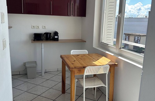 Clermont-Ferrand Appartement | Nice T3 with private parking