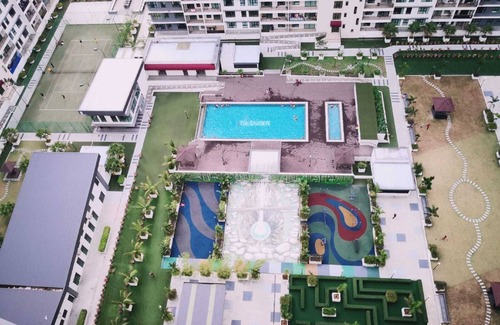 Sekudai Copropriété | Beau thème chez l'habitant avec la couleur rose