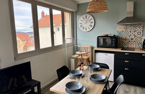 Royat Appartement | Belle vue à 500m des thermes