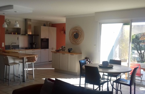 Rochefort-du-Gard Maison | Agréable villa, vue dégagée, piscine, aux portes d'Avignon