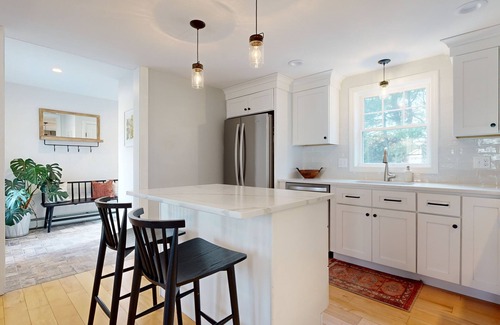 South Portland Maison | Nicely Updated South Portland Home in Prime Location