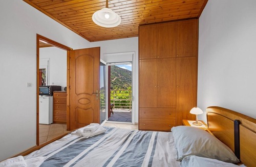 Livadia Maison | Nick s Apartment in Kambos