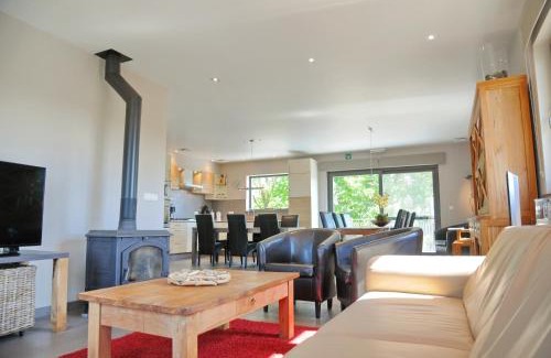 Noiseux Maison | Nid des Amis